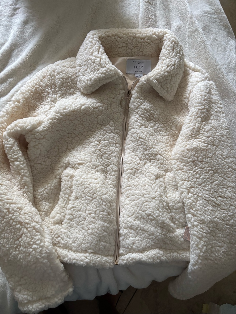 iris Cream Sherpa Zip Jacket